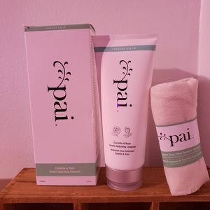 Camellia & Rose Gentle Hydrating Cleanser 200 ml